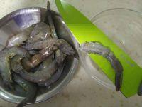荷兰豆腰果炒鲜虾的做法步骤1